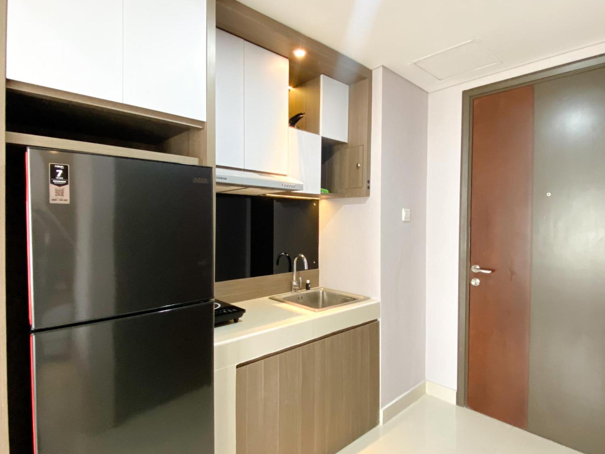 Modern And Comfy Studio At Pollux Chadstone Apartment By Travelio Cikarang Exterior foto